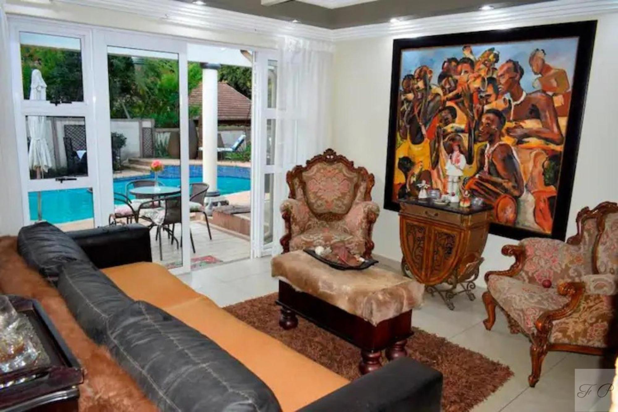 The Giraffe Room At Frederick'S Place Pretoria-Noord Εξωτερικό φωτογραφία